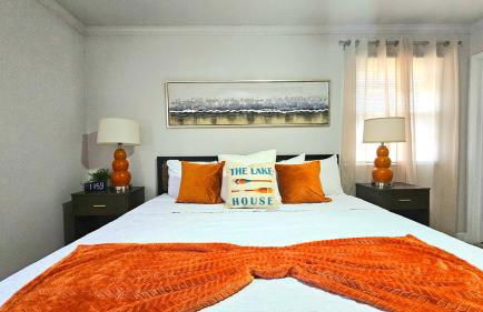 Stunning Lake views with King beds for HPU, Furniture Market, Greensboro, Winston - Photo 20