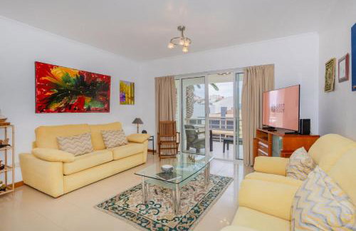 GuestReady - Azorean retreat with Marina view - Foto 2