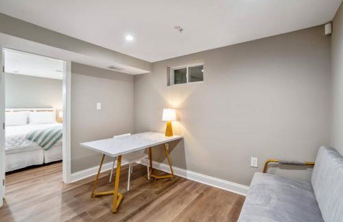 Walk to the stadium, downtown, West St - close to everything - Foto 30