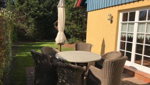 "Lotsenhaus" by Ferienhaus Strandgut - Foto 2