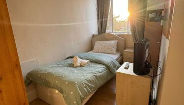 2 Bed - Greenwich Flat - Sleeps 5 - 1 Minute From New Eltham Train station - Foto 2