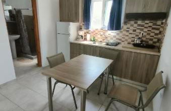 Vine Veranda - Photo 8