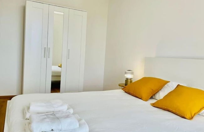 1 bedroom in Center-Terrace & Parking - Photo 3