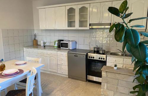 Beautiful Holiday Home in Lisicic - Foto 10