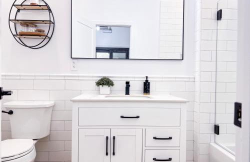 Modern 3BR Oasis Free Parking - Foto 25