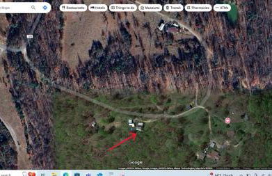 Rustic Mountaintop Cabin on small farm with WiFi - Foto 30