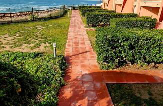 Cosy T2 refait à neuf climatisé, vue mer avec terrasse et jardin, Wifi piscine tennis et parking - Foto 26