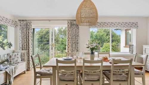 Rocket House - Large family home perched above the river - Foto 3