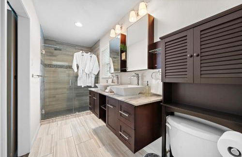 Pool Stay Near DT, Heights WiFi Games Yard BBQ - Foto 27