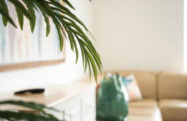 Big gated yard, Work play room, King bed - Foto 28