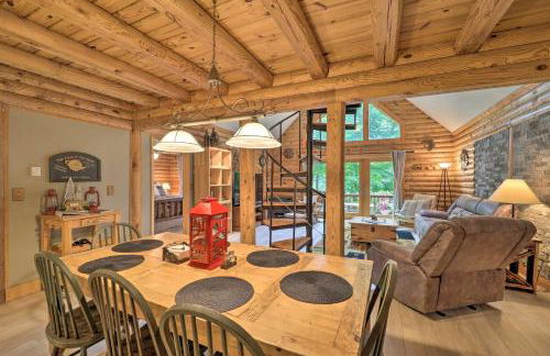 2 Decks and Fire Pit Scenic Beech Mountain Retreat! - Foto 10