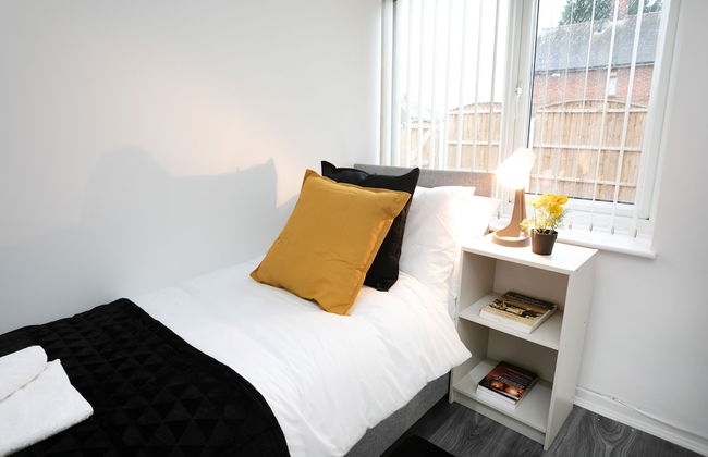 Nottingham Top Serviced Home - Photo 7