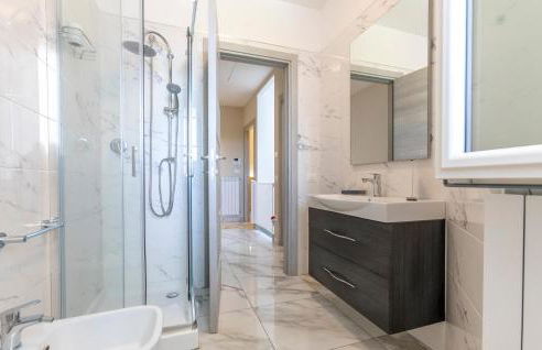 Amazing Apartment In Boscoreale - Photo 20