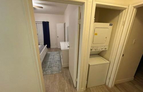 Cozy Condo Near Med Center, NRG Stadium, & Rail line - Foto 8