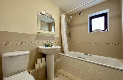 Super Apartment next to Bicester Village Sleeps 4 - Foto 11