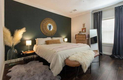 15mi to FIFA l Walkable l Gym l Garage l Heights! - Foto 5