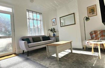 Contractor Friendly - Long Stay Discount - Foto 9