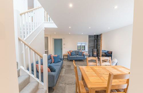 No 2 The Coach House - Photo 10