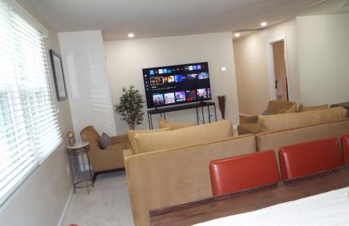 9 Bedroom 6 Bath - Entire House - Foto 47