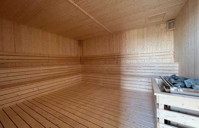 Cozy Skyline Retreat Trion KL - Level 63 - Foto 30