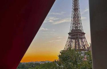 Apartment with Eiffel Tower view - Photo 43