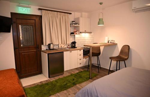 GOURA House - Photo 15