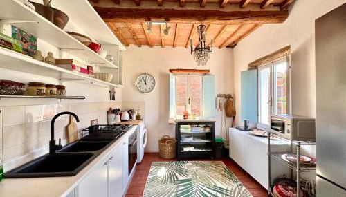 Magical Villa di Gioia Large 6-Bedroom Family Villa with Breathtaking views, Private Garden and Olive grove - in a Cool Village on the Umbria Tuscany Border - Foto 5, stove, pet friendly