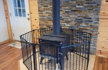 Seven Oaks at Bass Lake - Lakefront Getaway! - Foto 21