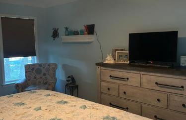 Playing Hookie LLC - Foto 17