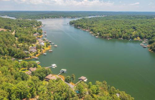 Lake Life 105 - Private Pool Overlooking The Lake! - Foto 28