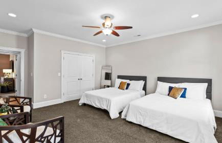 Luxury Lakefront Stay Private Dock, Indoor/outdoor Pool The Retreat - Foto 85