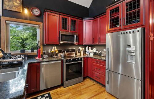 Rustic A-Frame Chalet with Hot Tub & Scenic Views in Mount Jackson, Virginia - Photo 24