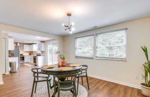 3 Mi to Dtwn Cary Family Home with Deck! - Foto 8