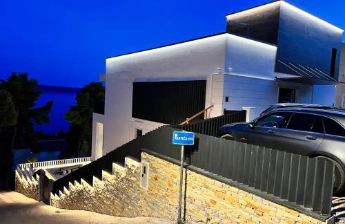 Luxury Beachfront Villa Carlisa - Photo 17