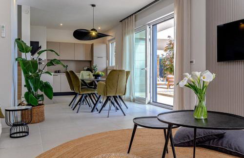 Luxury villa Adris with heated pool, Gym, sauna - Split - Photo 25