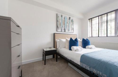 Modern 2BR Flat with 3 Beds Urban Getaway - Cherry - Foto 15