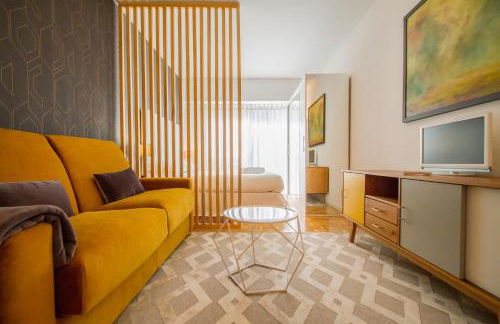 Puerta de Atocha - Acogedor estudio para 4 con piscina - Photo 2