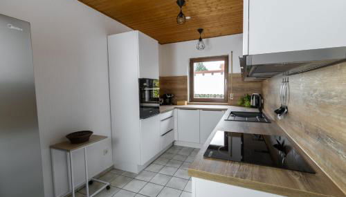 Cozy Holiday Home - Photo 4, stove, dishwasher