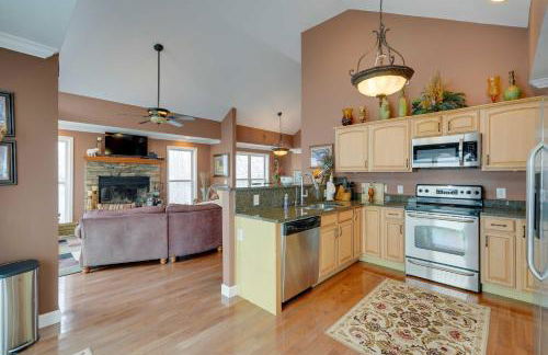 2 Mi to Ski Resort Beech Mtn Home with Fire Pit! - Foto 8