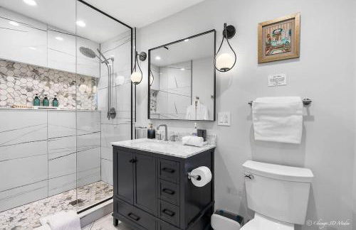 Casa 22 Luxury & Modern 3BD 2BA Home in Skokie - Photo 37