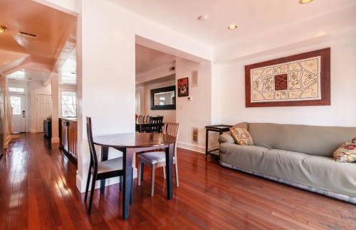 Spacious, Relaxing, 4 Bd 3.5 Ba Home In Petworth! - Foto 33