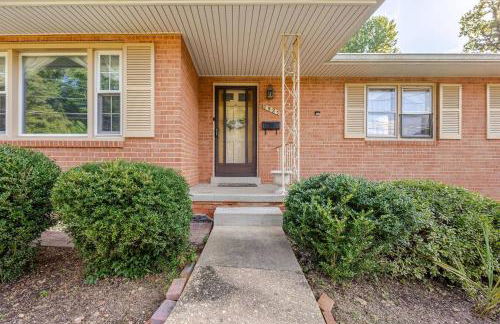 3BR Home - Free Parking-WiFi Kitchen Laundry-Kids Friendly-Near DC & Downtown & Metro-Patio & Deck - Foto 32