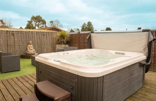 Nualas Lodge Private Hot Tub Escape - Foto 2