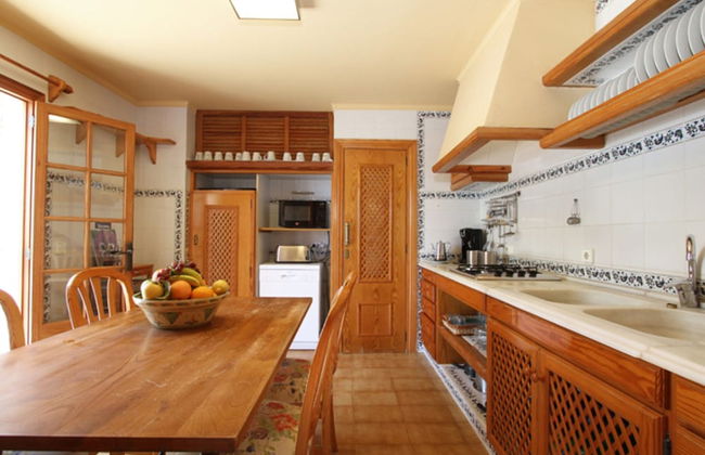 Fantastic Villa With Private Swimming Pool, Garage, Bbq, Patio, Wifi and the sea - Foto 7