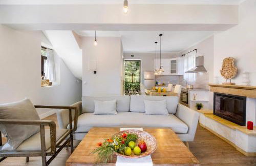 Apanema Mindfulness Villas Resort with Fast WiFi, Pool, Sauna, Massage - Photo 18