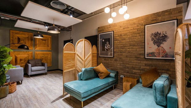 Modern Studios and Ensuite Bedrooms with Shared Kitchen at Hillfort House in Brighton - Foto 3, Zona de estar del vestíbulo