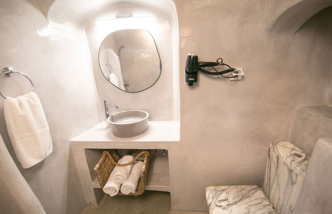 Thetis Cave Houses - Photo 35