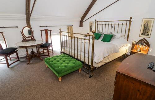 Chetwynd Lodge - Photo 18