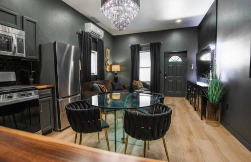 Speakeasy Suite at ArnoTriplex-Close to Downtown-Pet Friendly! - Foto 25