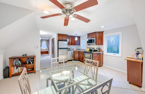 Cozy Dix Hills Apt with Deck about 7 Mi to Beach! - Photo 10